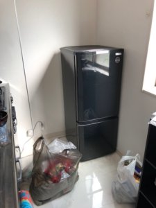 富山市不用品回収の冷蔵庫周辺写真